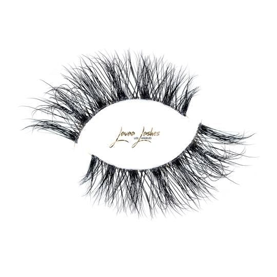Sophisticated Lavaa lashes