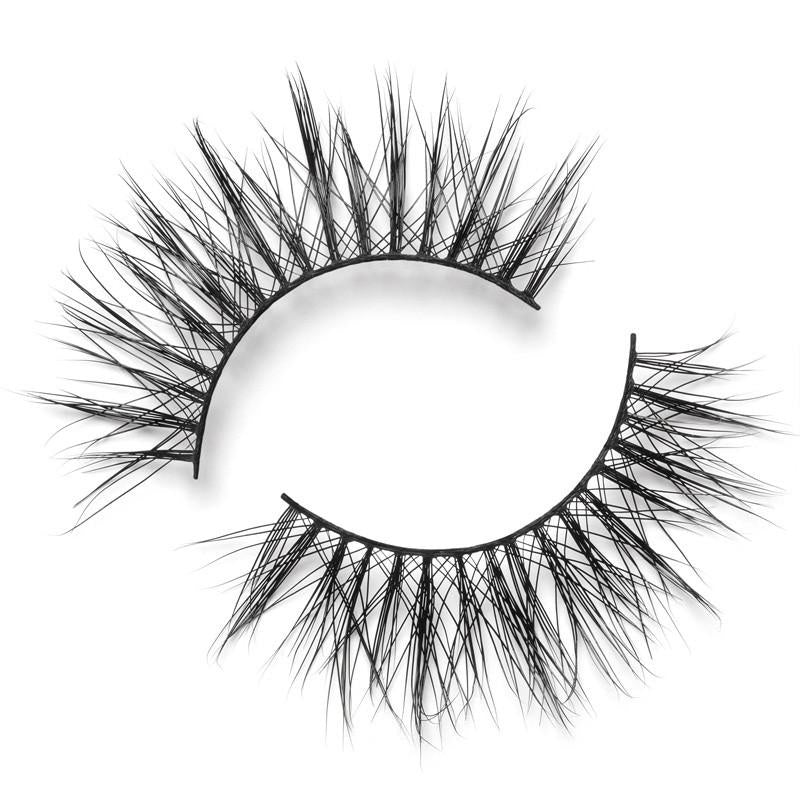 Luxe Lite Lilly Lashes