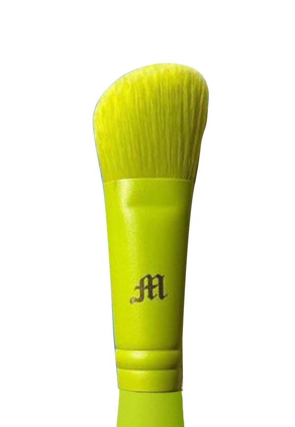 MF4 Face Brush Angled all over Made by Mitchell