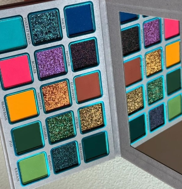 Current$Ea Palette Davini Beauty